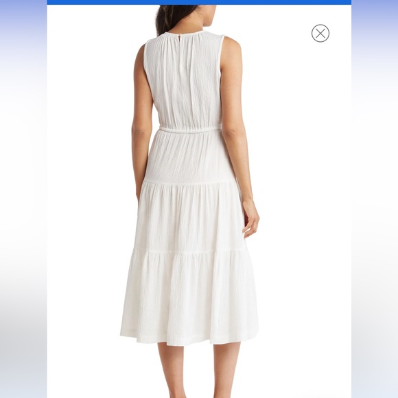 CALVIN KLEIN tiered
Crinkle Gauze Ruffle Dress - Picture 11 of 12